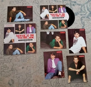 New Kids On The Block Limited Edition Full Colour 6 Postcard Pack With Record - Picture 1 of 5