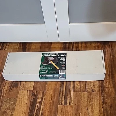 Oneway Wolverine Grinding Jig, Essential Kit For Sharpening Woodturning Tools - Image 1 of 3