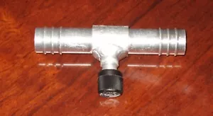New Hose Splicer for 5/8" Hose or # 12 Hose w/ R12 Charging Port - Bild 1 von 1