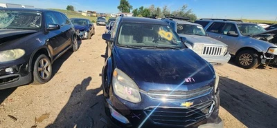 Used Washer Fluid Reservoir fits: 2017 Chevrolet Equinox solid neck Grade A Foto 1 de 4