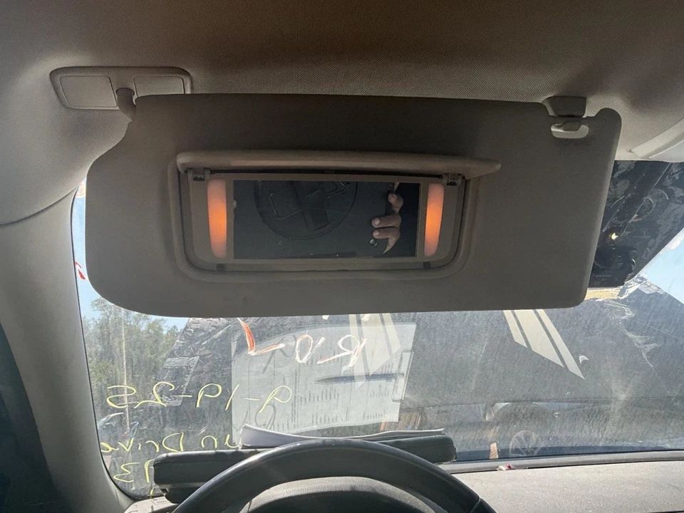 Parasol para conductor iluminado a través de VIN 285132 se adapta a 10-12 VOLVO SERIE 30 2208703 Foto 1 de 1