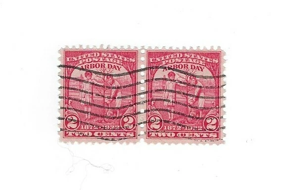 STAMPS US SCOTT 717 "Children Planting Tree" USED 2 CENT 1932 PAIR - Image 1 of 1