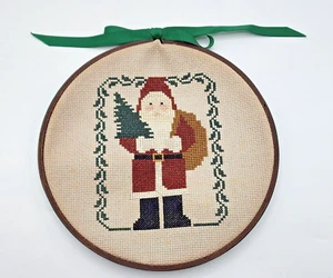 Vintage Wooden Embroidery Hoop Santa Claus XMAS Needlepoint 7.5" - Picture 1 of 2