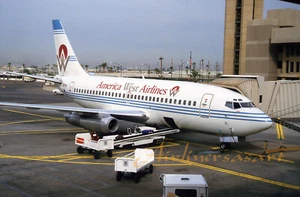 America West Boeing 737-275 N127AW bei PHX im Juni 1984 8"x12" Farbdruck - Bild 1 von 1