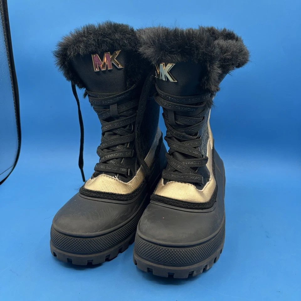 Nuevas Botas Michael Kors Negras Ozzie Logo Metálico Borde de Piel Talla 8 Foto 1 de 4