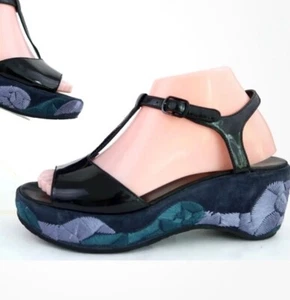 Camper T-Strap Floral Platform Sandals Black Patent Purple Peacock Sz 38 US 7.5 - Picture 1 of 19