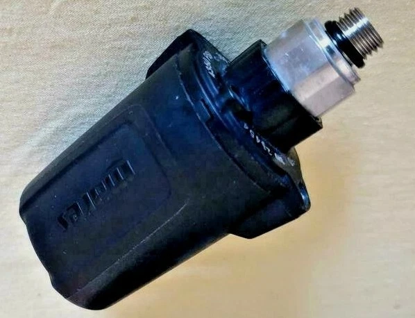 Battery Replacement! Batteriewechsel für Sender vom Mares Icon HD,% - Bild 1 von 2