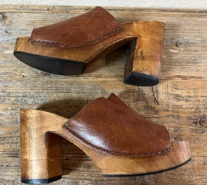 TRUE VINTAGE WOOD BLOCK HEEL PLATEAU STAPLE PANTOLETTEN 70’S SIZE 9 - Bild 1 von 7