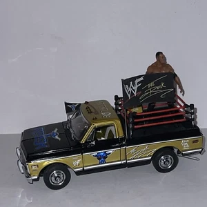Camion Chevy Danbury come nuovo scala 1/24 1972 "The People's Pick-Up" WWF WWE The Rock - Foto 1 di 14