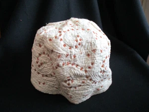VINTAGE MACHINE STITCHED CROSS EMBROIDERY COTTON  CHILD'S CAP HAT - Picture 1 of 8