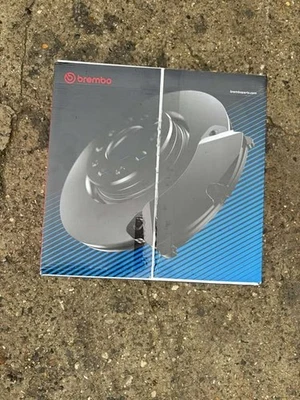 Brake disc and pads for Hyundai Kona and Kia Niro Rear axel - Image 1 of 3