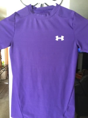 Under Armour Athletic Shirt Size Youth Medium Heatgear - Image 1 of 4