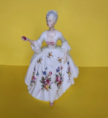 ROYAL DOULTON FIGURINE "DIANA" HN2468.Signed.Excellent Condition - Image 1 of 4