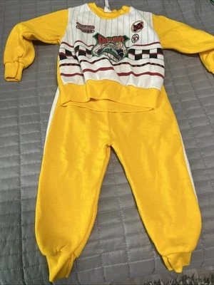 Conjunto de conductor de los 90 para niños Foto 1 de 4