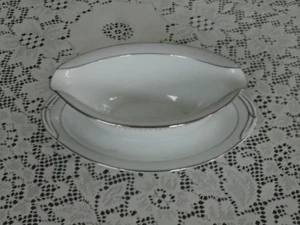 C-1132 Noritake Barco con salsa Atwood plateado y blanco con placa base adjunta - Imagen 1 de 5