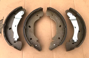 Rear Brake Shoes for Ford Transit and Transit Tourneo 2000-2006 52mm x 254mm - Picture 1 of 6