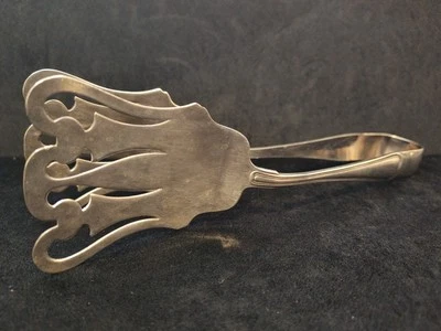 Antique GORHAM EP N 107 SILVER PLATED ASPARAGUS TONGS in Old French Pattern 1905 - Image 1 of 4