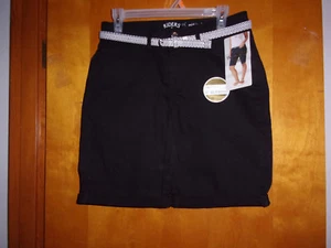 NUEVO PANTALÓN CORTO BERMUDAS SEÑORA "RIDERS COLOR NEGRO TIRO MEDIO 11" con CINTURÓN DE MODA - Imagen 1 de 3