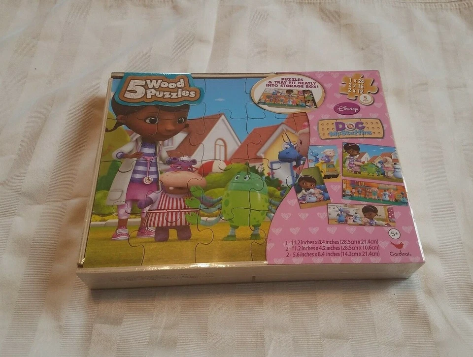 Disney Frozen 5 Wood Puzzles in Wooden Storage Box/ Tray Elsa Anna