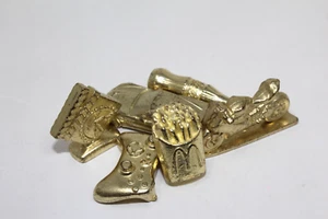 2013 Monopoly Empire Replacement Pieces Only 6 Gold Tokens (complete set) - Imagen 1 de 7