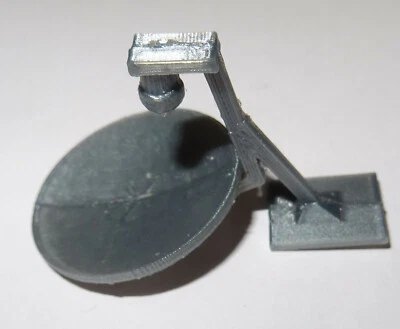 DIOPART3D Satellitenschüssell Sat G-Spur Modellbau Diorama 1:22,5 Bausatz 2 teilig.