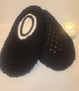 Calze pantofole Fuzzy Babba con suola aderente. taglia unica si adattano alla maggior parte delle scarpe taglia 7-9,5 - Foto 1 di 3