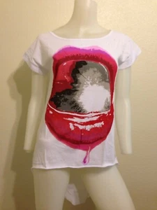 NEW DISTRESSED LIPS MOUTH OPEN BACK PUNK ROCKABILLY GRAPHIC T SHIRT TOP S M - Picture 1 of 8