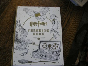 Scholastic Insight Editions 2015 HARRY POTTER COLORING BOOK 80 Pages Plus 16 Pg - Picture 1 of 6