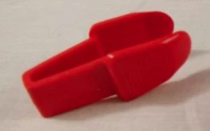 Tupperware Erdbeerschäler Mini Pinzette Zange rot 2,25" Nagelneu - Bild 1 von 2