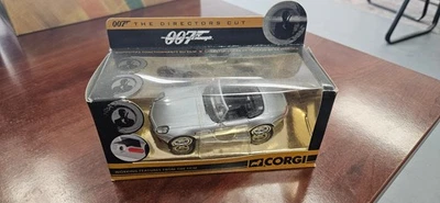 James Bond CORGI 05001 DEFINITIVE BOND 007  BMW Z8 The World is Not Enough - image 1 of 4