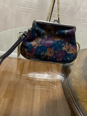 NUEVO CON ETIQUETAS Muñequera Patricia Cuero Enmarcada Beso-Lock ANTIGUA IMPRESIÓN ROSA Foto 1 de 4