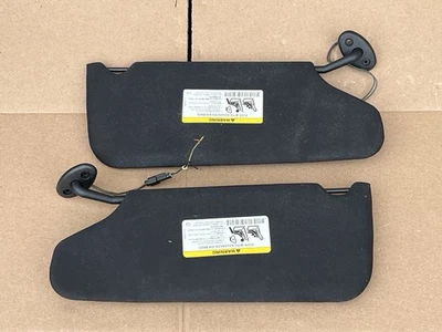 Parasoles iluminados Chrysler 200 Dodge Avenger 2011-2014 tela negra OEM Foto 1 de 2