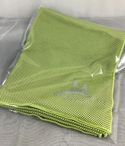 Mission Athletecare Enduracool Instant Cooling Mesh Towel Green Size 15" x 36" - Picture 1 of 4