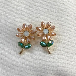 Peach Crystal Gold Tone Flower Stud Earrings - Picture 1 of 9