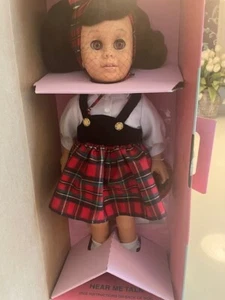 1998 LIMITED EDITION HOLIDAY CHATTY CATHY TALKING DOLL Brand New in Open Box - Picture 1 of 3