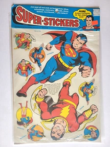 "15"" RARO SELLADO 1977 DC COMICS SUPER PEGATINAS AQUAMAN FLASH Superman paquete sellado" - Imagen 1 de 2