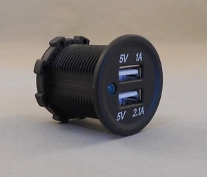 Caricabatteria USB doppio montaggio da pannello (5V 1A / 5V 2.1A) - Foto 1 di 4