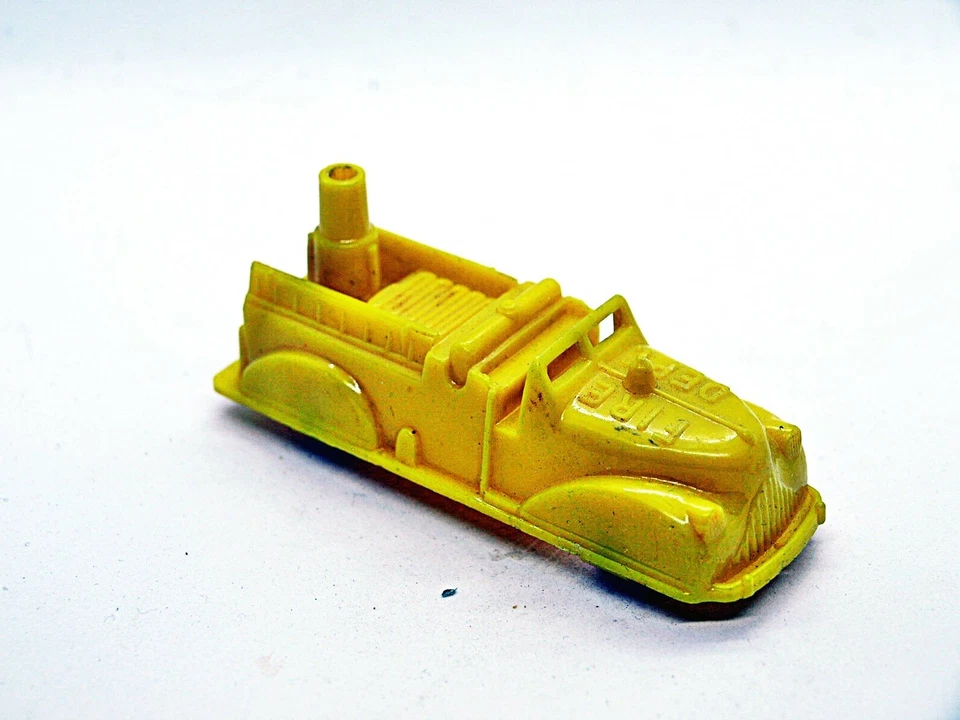 Vintage Renwal Yellow Fire Truck #145 - Image 1 of 1