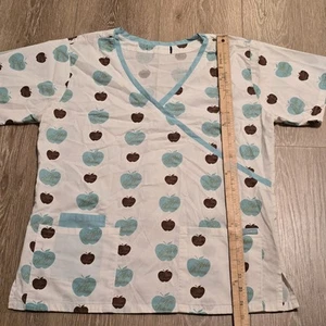 Apple Bottoms Women's Scrub Top White/ Blue/ Brown 19" Pit To Pit, 25" Length - Picture 1 of 8