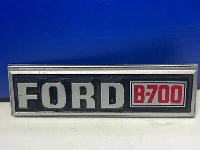 老式 A 福特 B-700 塑料刺绣徽章装饰 A3 — 第 1/2 张图片