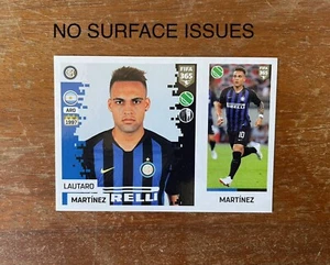 2018 Panini FIFA 365 LAUTARO MARTINEZ Adesivo 2° Anno Grigio Schiena #221 Inter S2 - Foto 1 di 2
