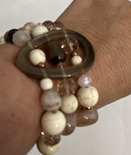 VALENTINO Bracciale elastico con perline a tre fili