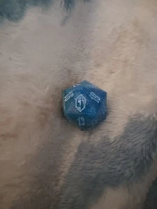 MTG Final Fantasy: Gift Bundle "Crystal" Shinra Blue Oversized D20 Dice - Picture 1 of 1