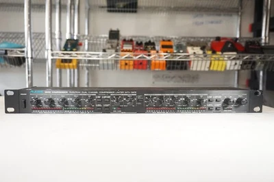 Alesis 3630 Dual-Channel Compressor /Limiter with Gate - image 1 of 2
