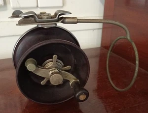 Vintage Alvey 450C 7 Bakelite Fishing Reel - Picture 1 of 7