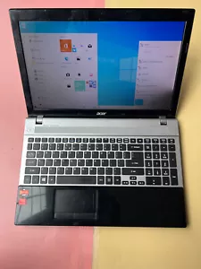 Acer Aspire V3-551 15.6" AMD A8-4500M 8GB RAM 640GB HDD Bluetooth WEBCAM DOLBY - Picture 1 of 11