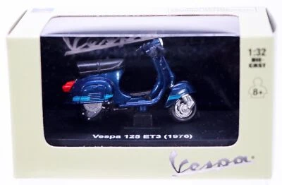 New Ray Vespa 125 ET3 (1976) - 6047 New NRFB 2011 Dark Blue 1:32 Scale Die-Cast - Image 1 of 4
