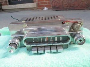 1960 - 1963 Mercury AM Push Button Radio Untested As Is - Picture 1 of 14