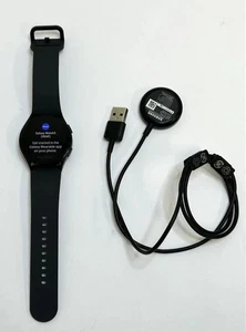 Montre connectée Samsung Galaxy Watch5 en aluminium 40 mm BT graphite SM-R900NZAAXAA - Photo 1 sur 5