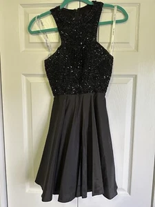 Sherri Hill Short Dress Size 00 - Picture 1 of 5